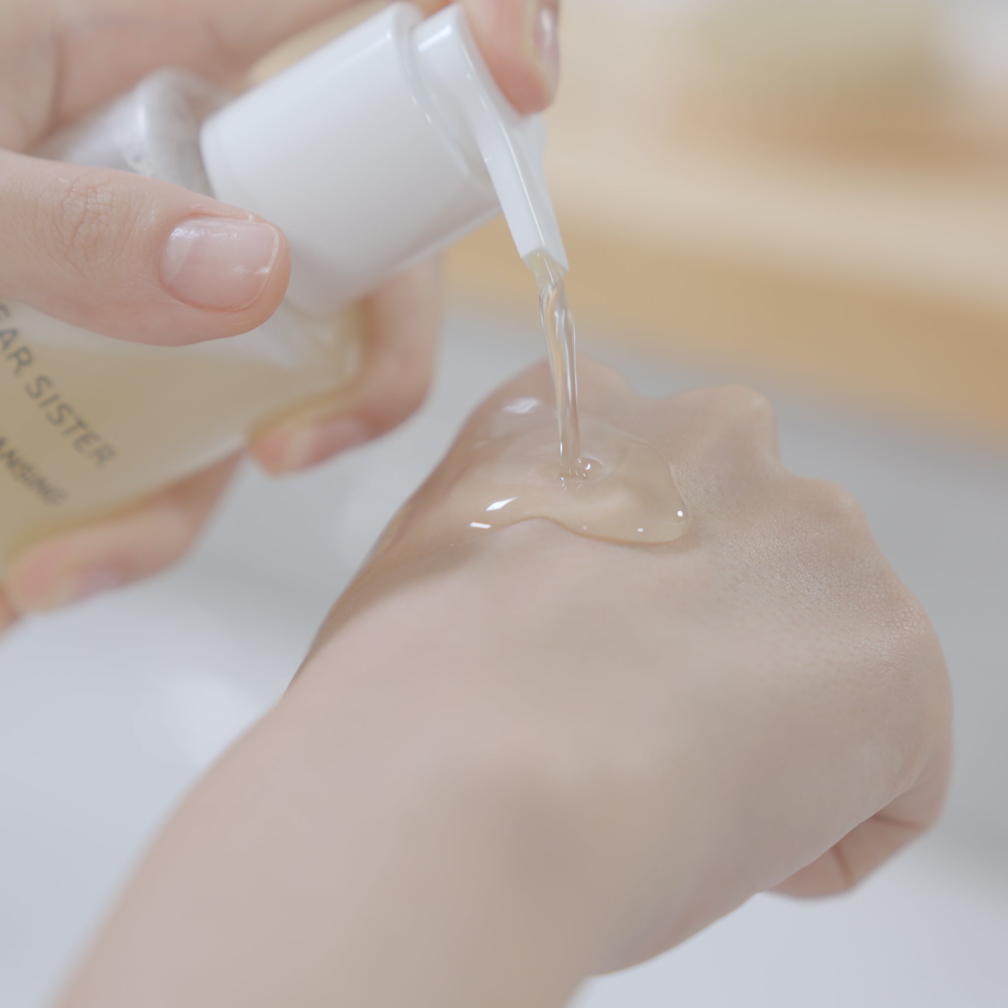 DEAR SISTER Schaum-Reinigungsflüssigkeit 200ml / 6.76 fl oz